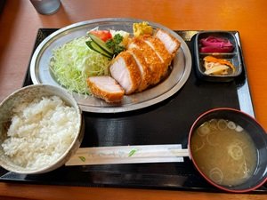 とんかつ定食